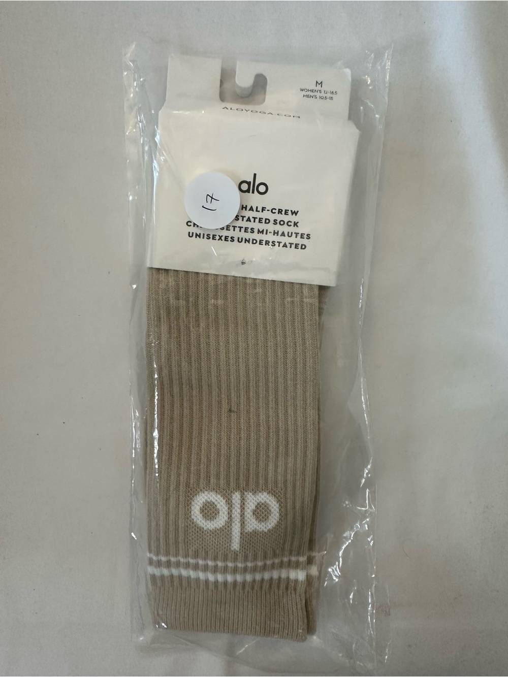 Alo Yoga Unisex Size Large Gravel/White Throwback Half Crew Socks 1 Pair NWT